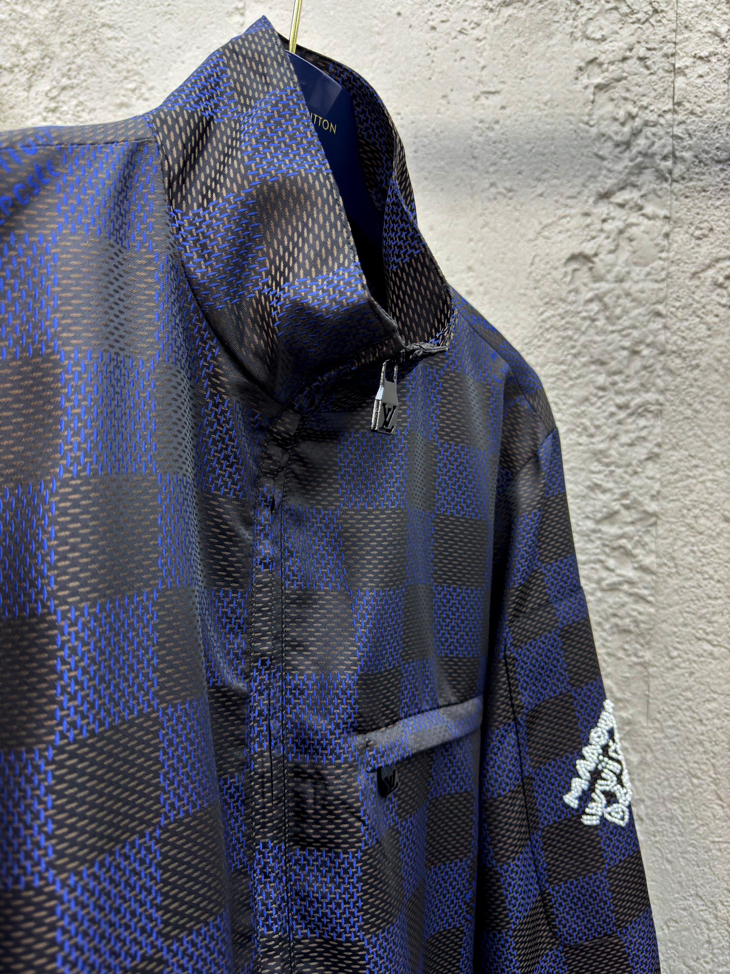 1V plaid woven jacket