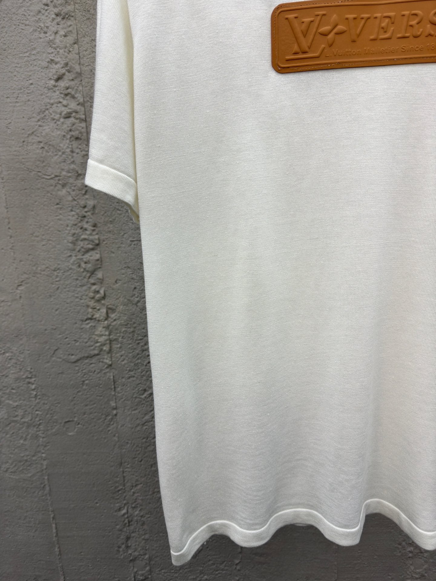 1V 25SS patch logo T-shirt