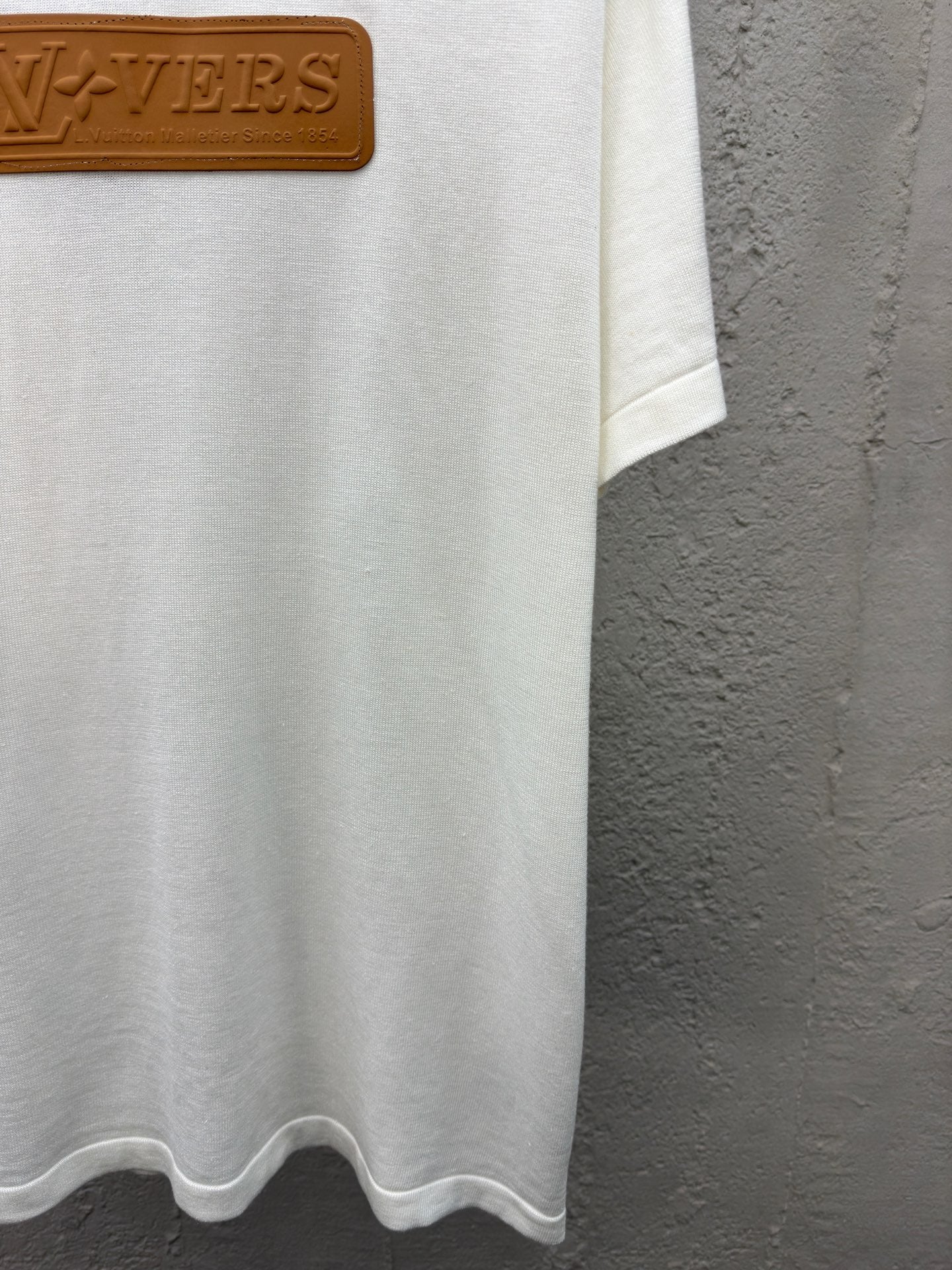 1V 25SS patch logo T-shirt