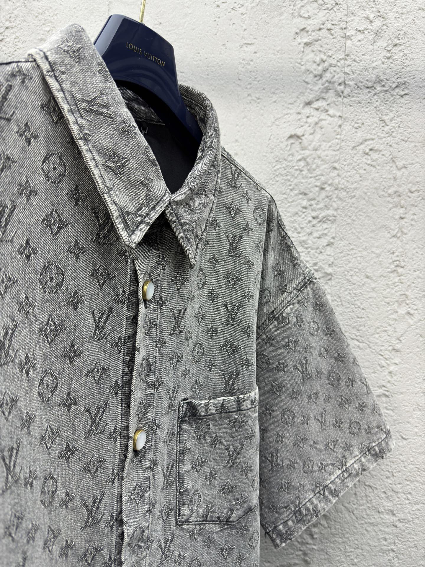 1V Heavy washed full print denim shirt