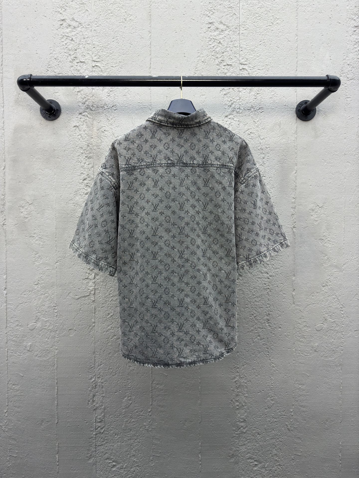 1V Heavy washed full print denim shirt