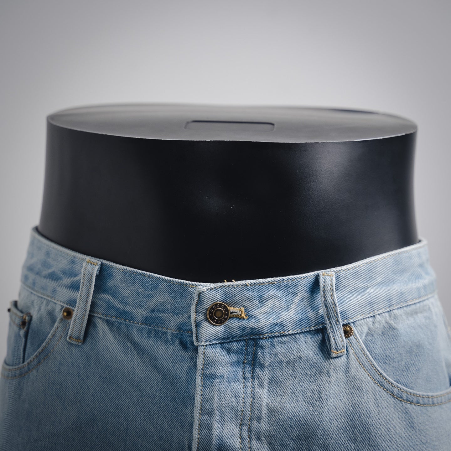 G 2025 Lasered denim shorts