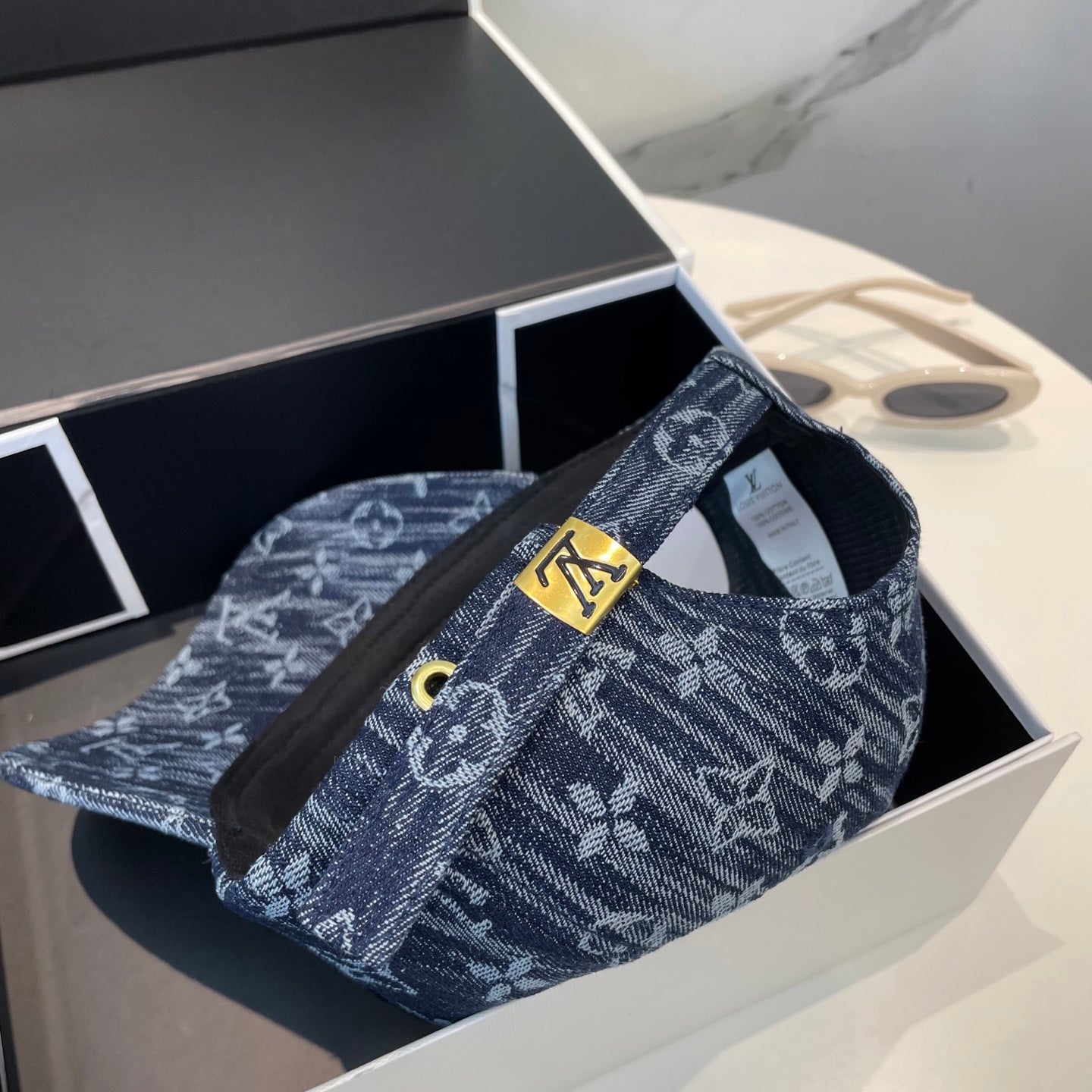 1V Denim Stripes Cap