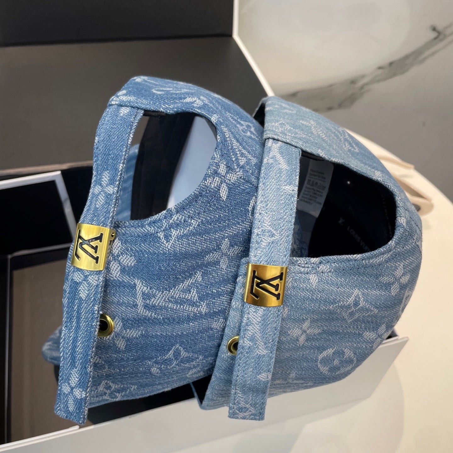 1V Denim Stripes Cap