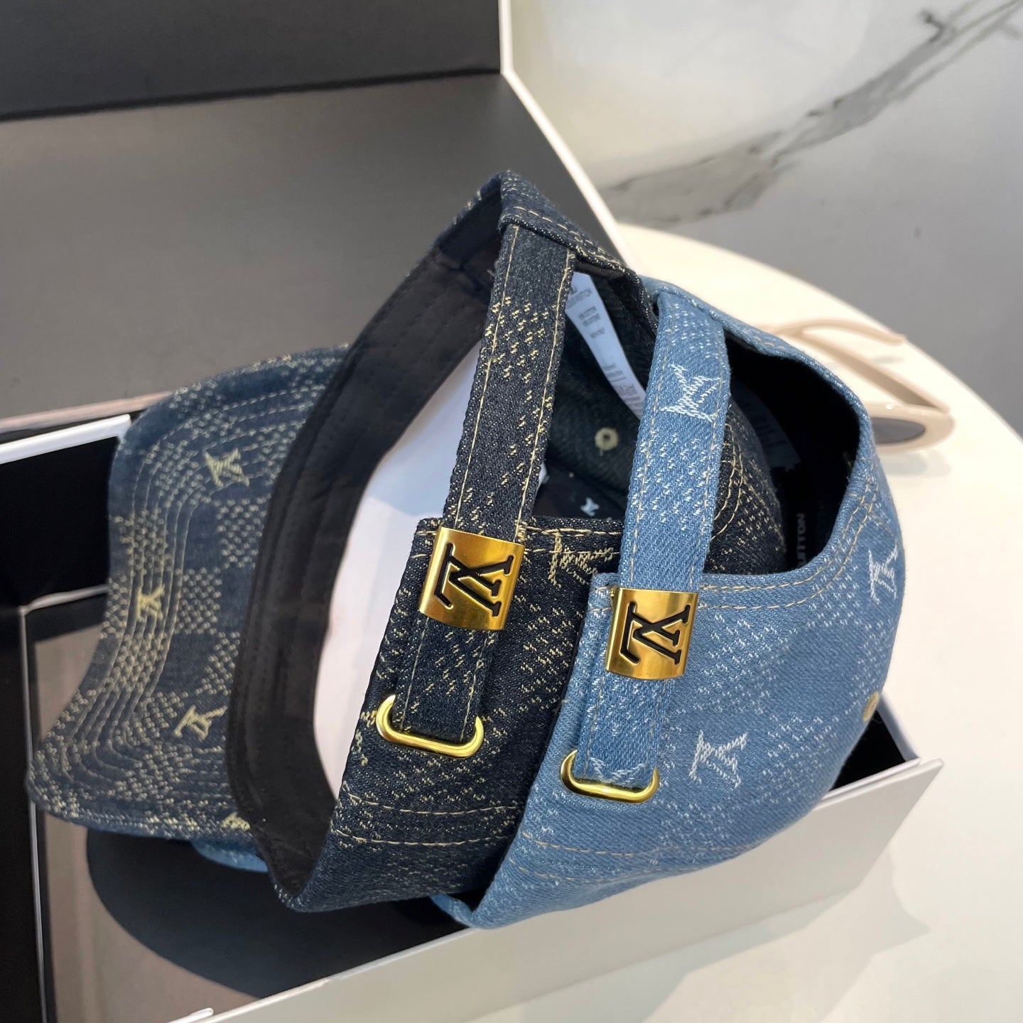 1V Splash Damier