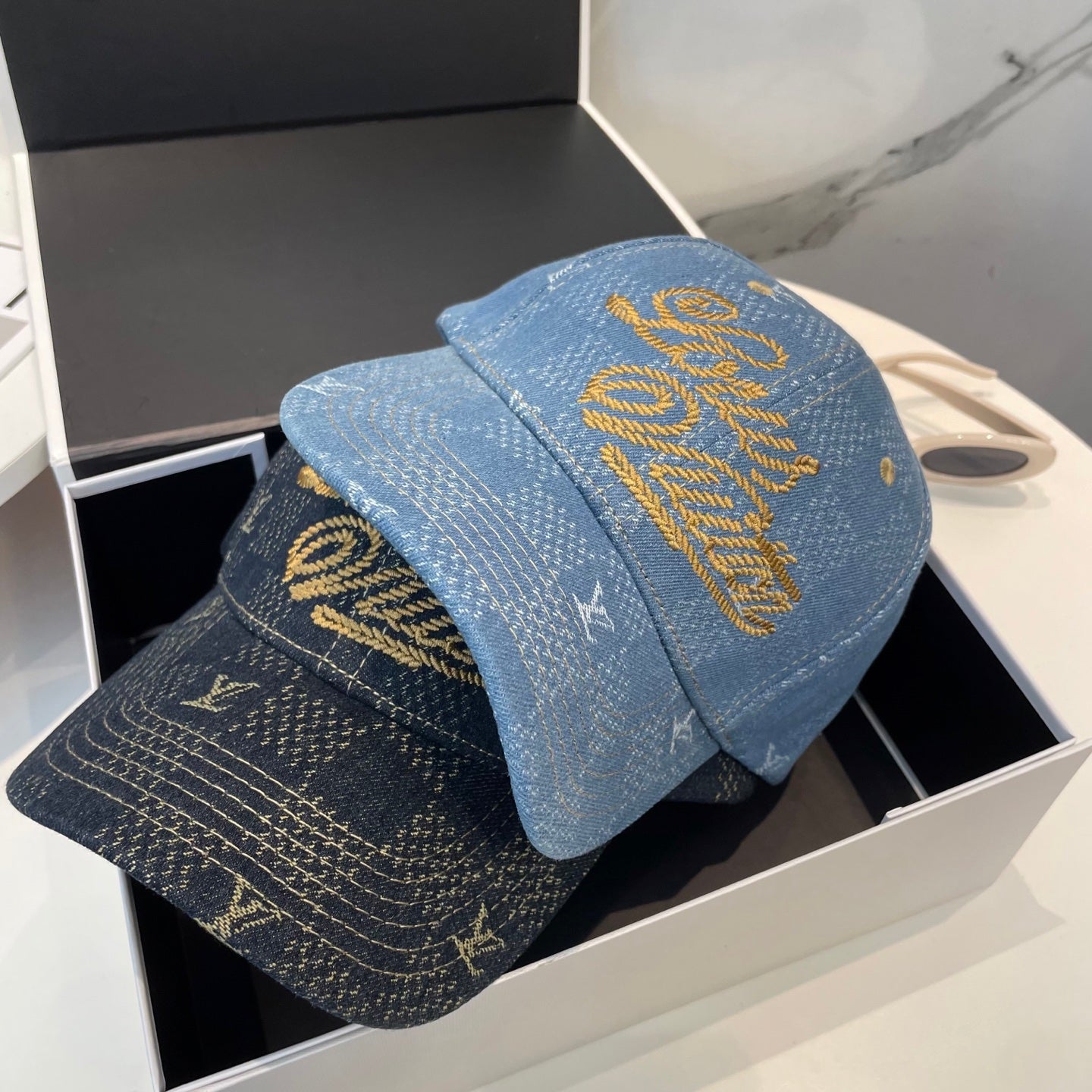 1V Splash Damier