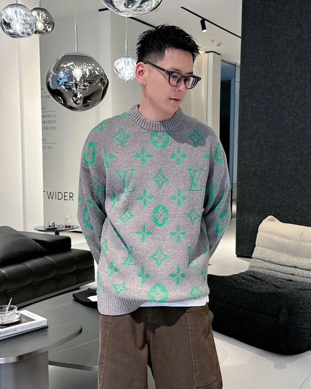 1V 24FW logo jacquard round neck sweater