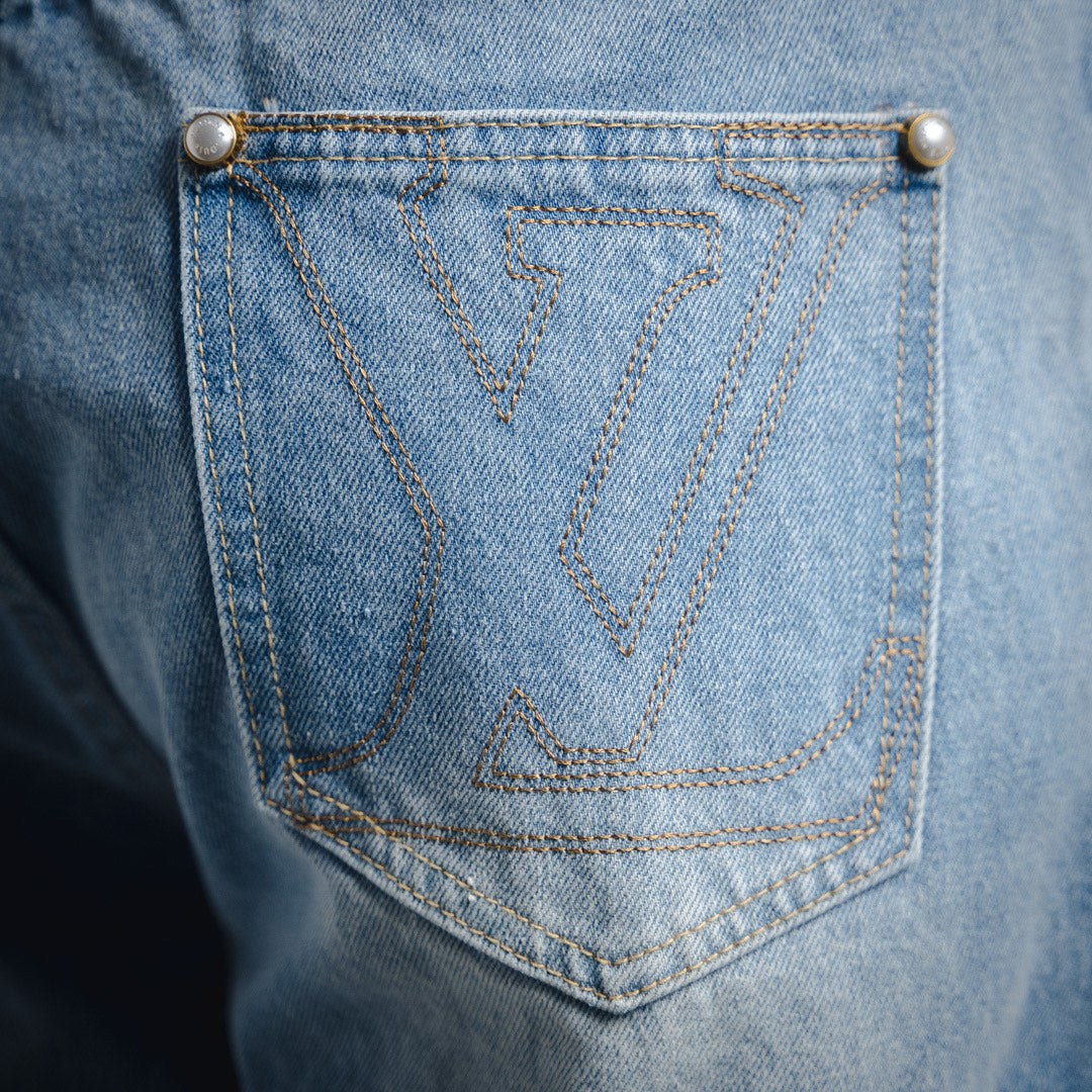 1V 2025 jeans