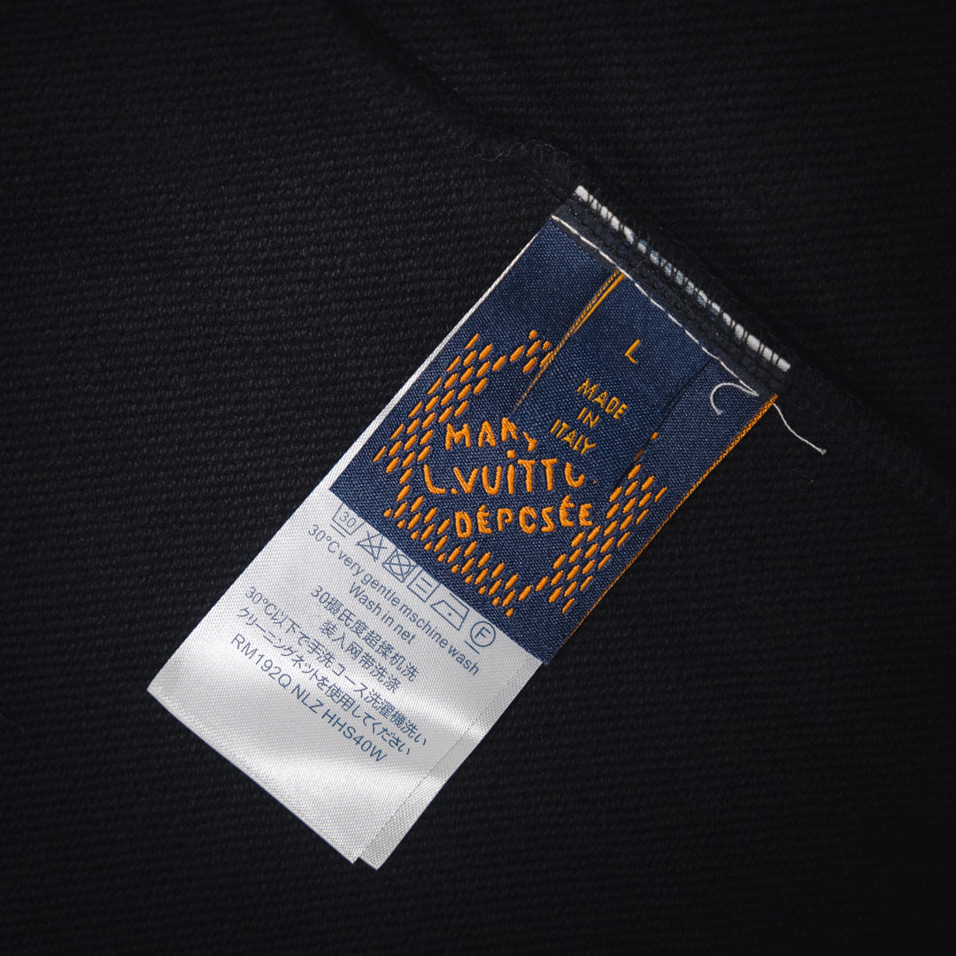 1V Pearl Hooded Zipper Sweatshirt
