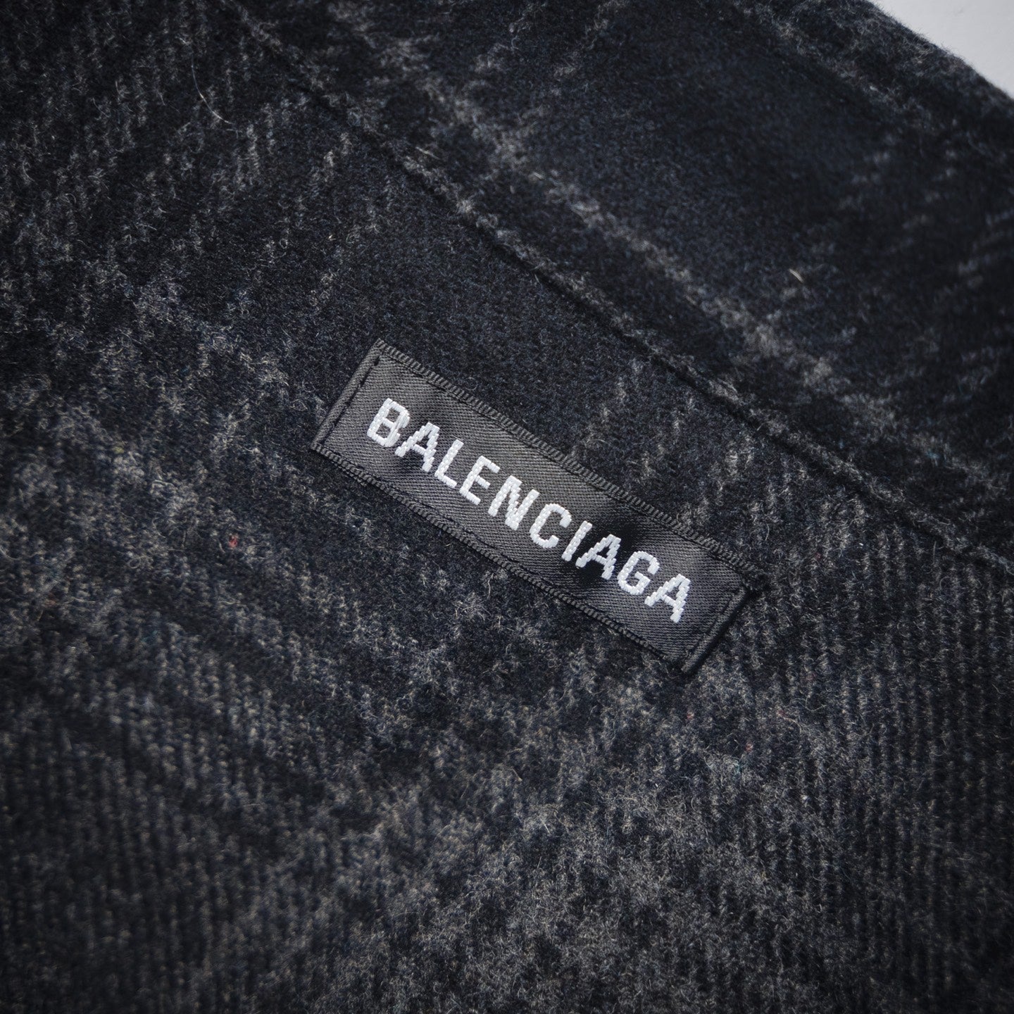 B  Wool blended plaid shirt