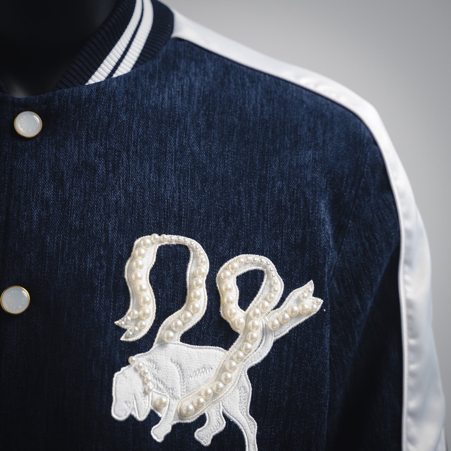 L 24Fw Perlmutt Samt Yokosuka Jacke 