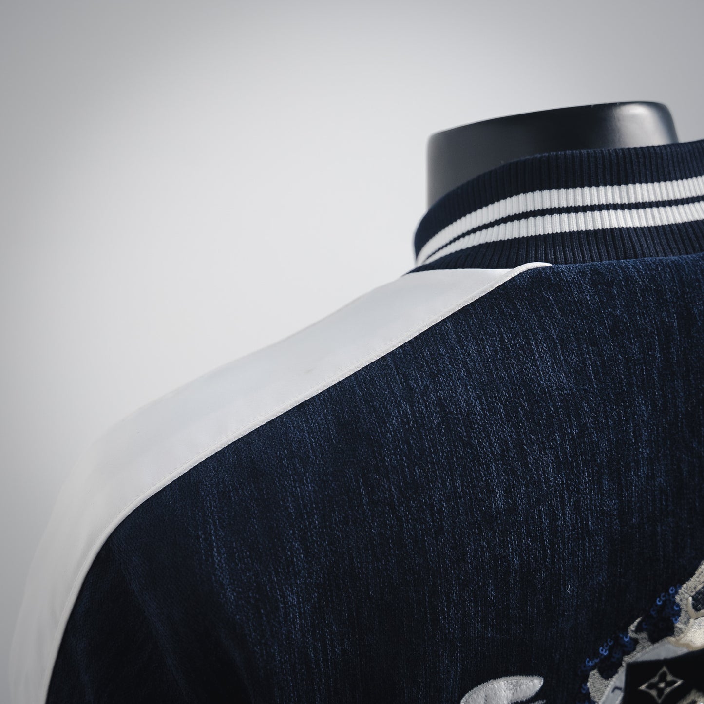 L 24Fw Perlmutt Samt Yokosuka Jacke 