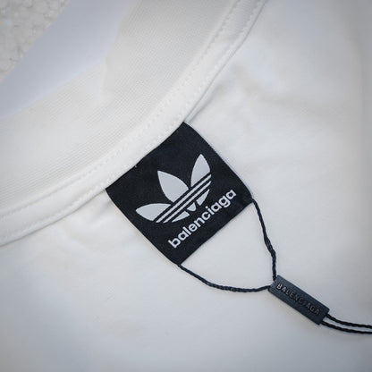 B &Adi co-branded embroidered T-shirt