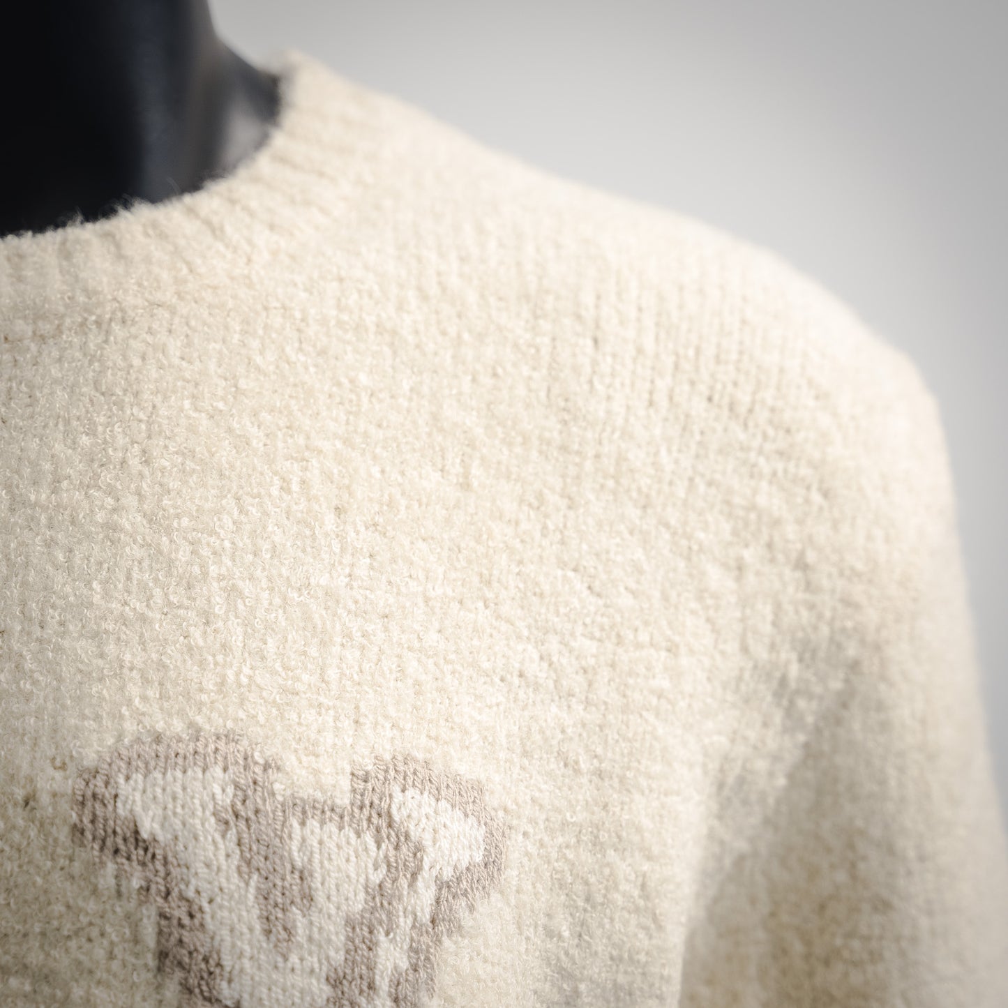 L Buchstabe Logo Intarsien gestrickter Pullover mit Rundhalsausschnitt 