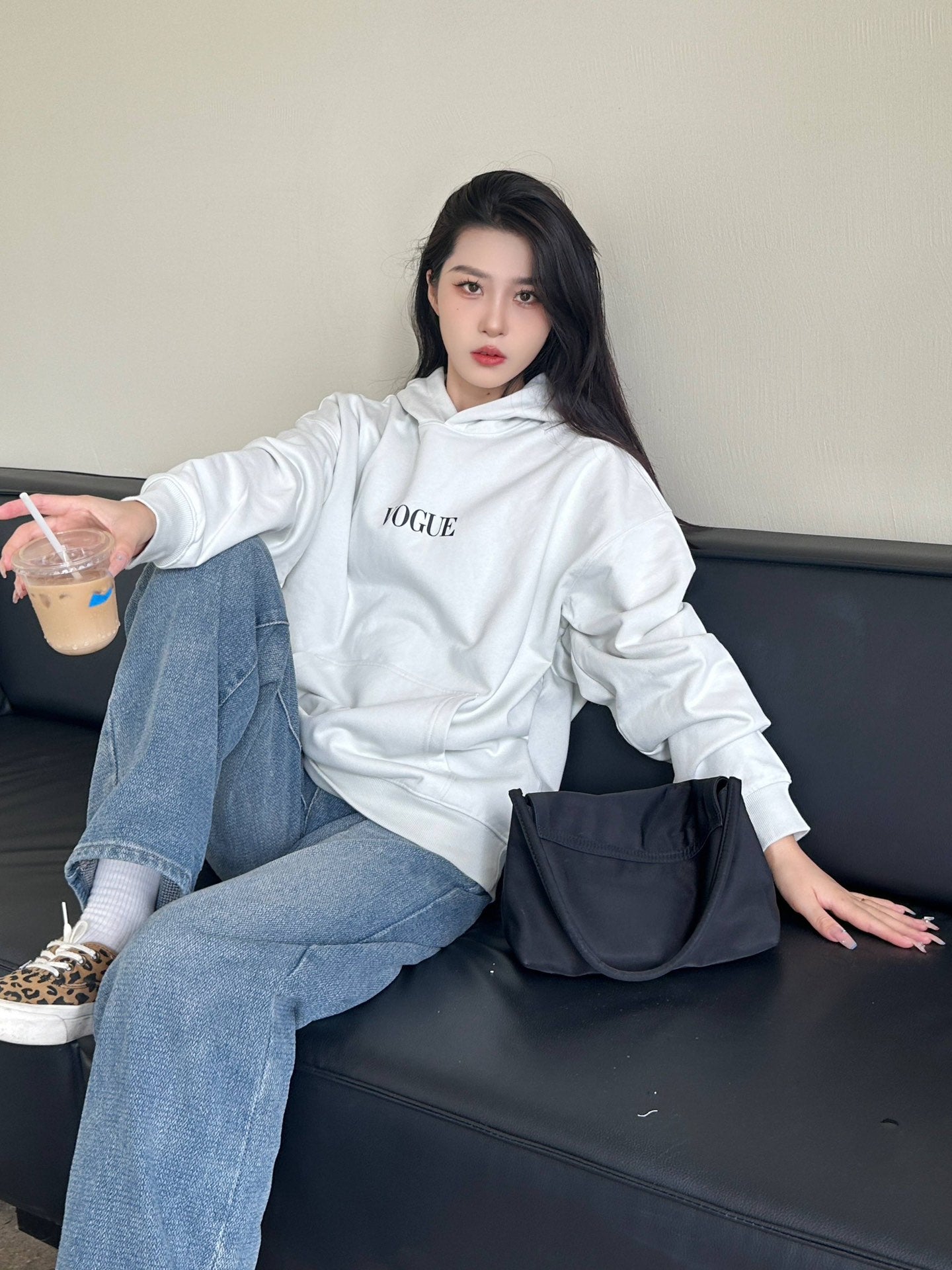 B  Joint lighthouse print hooded sweatshirt