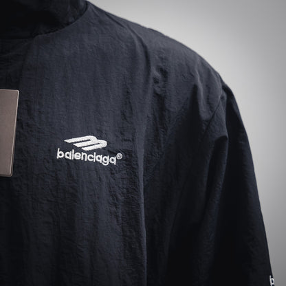 B  Logo embroidered jacket