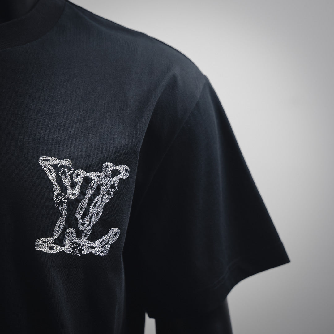 1V  Classic Chain Embroidered T-shirt