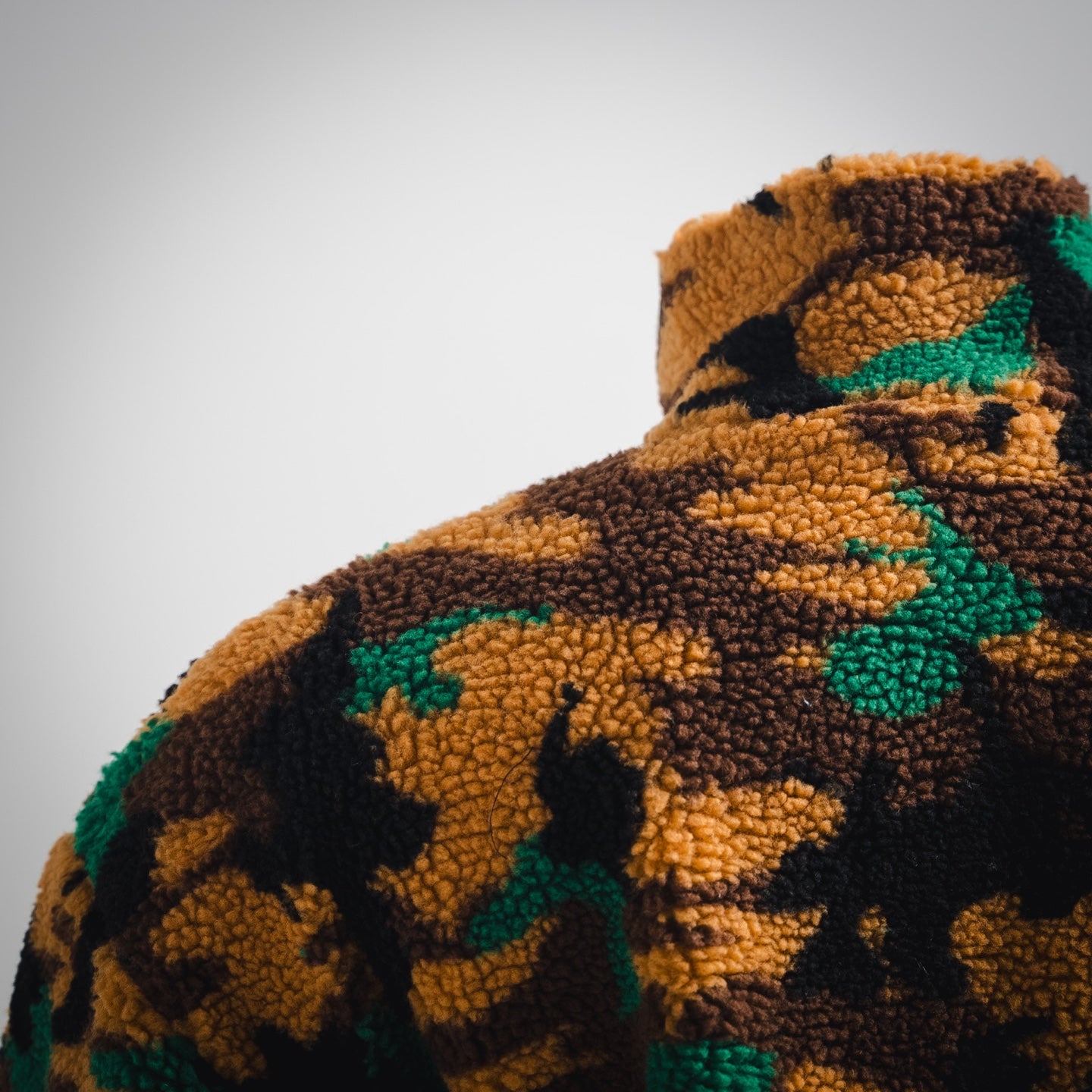B  Camouflage lamb wool jacket