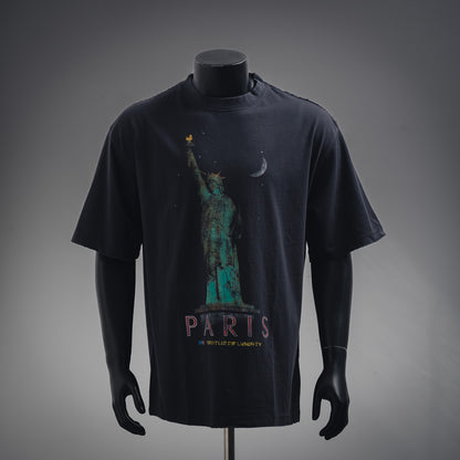 B  Statue of Liberty Print T-shirt