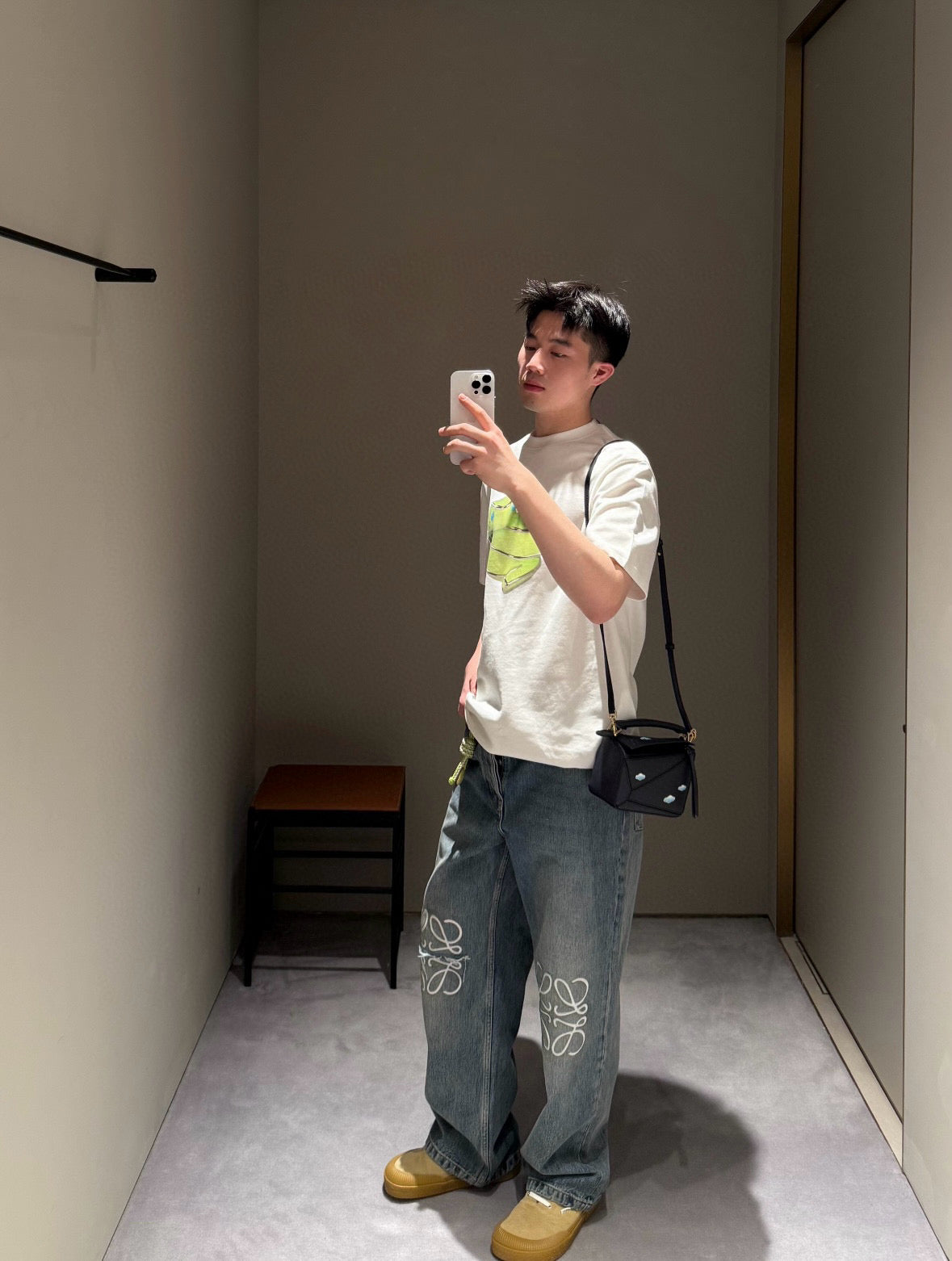 Le 2025ss fluoreszierendes T-Shirt mit Schlangenmuster 