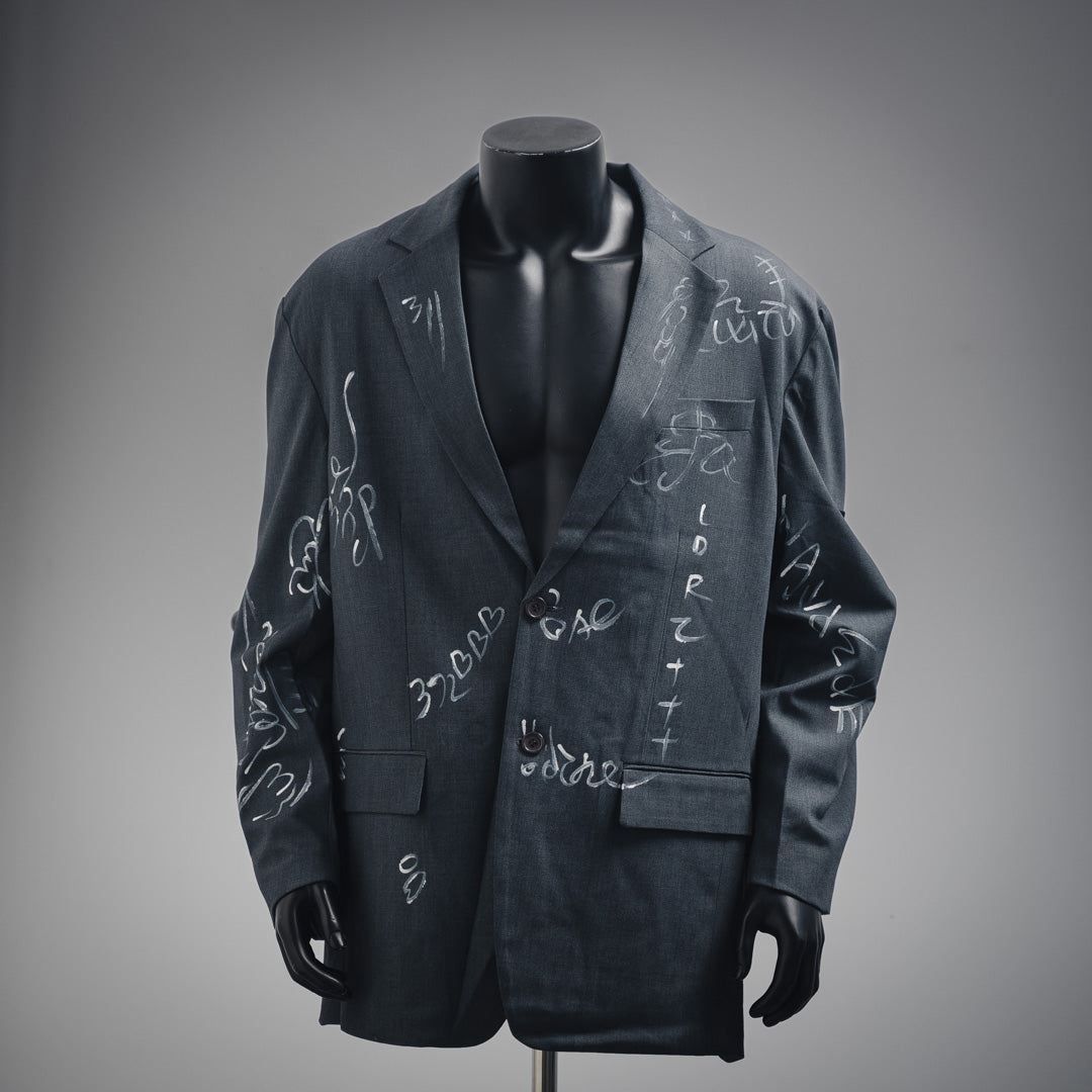 B New graffiti suit