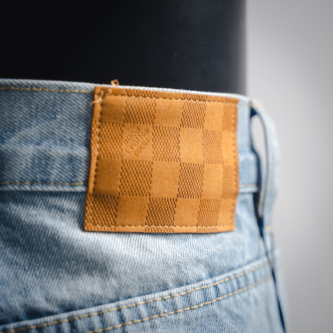 1V 2025 jeans