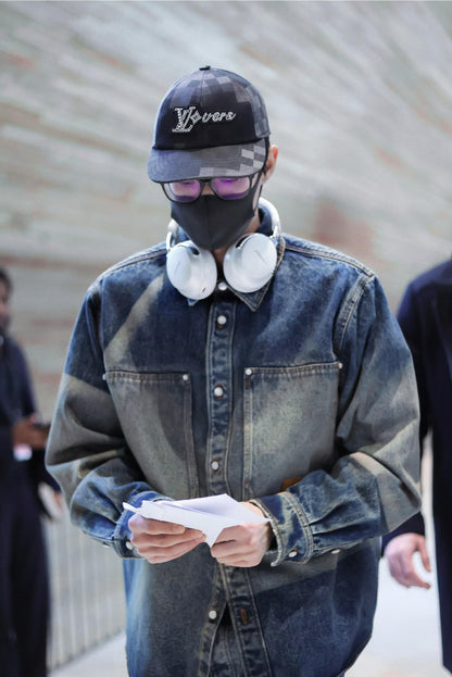 L 24FW sonnenverblasste Jeansjacke 