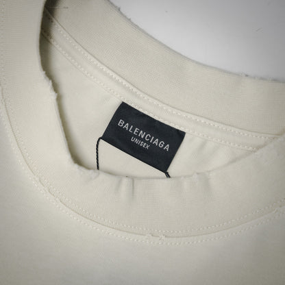 B  Printed letter t-shirt