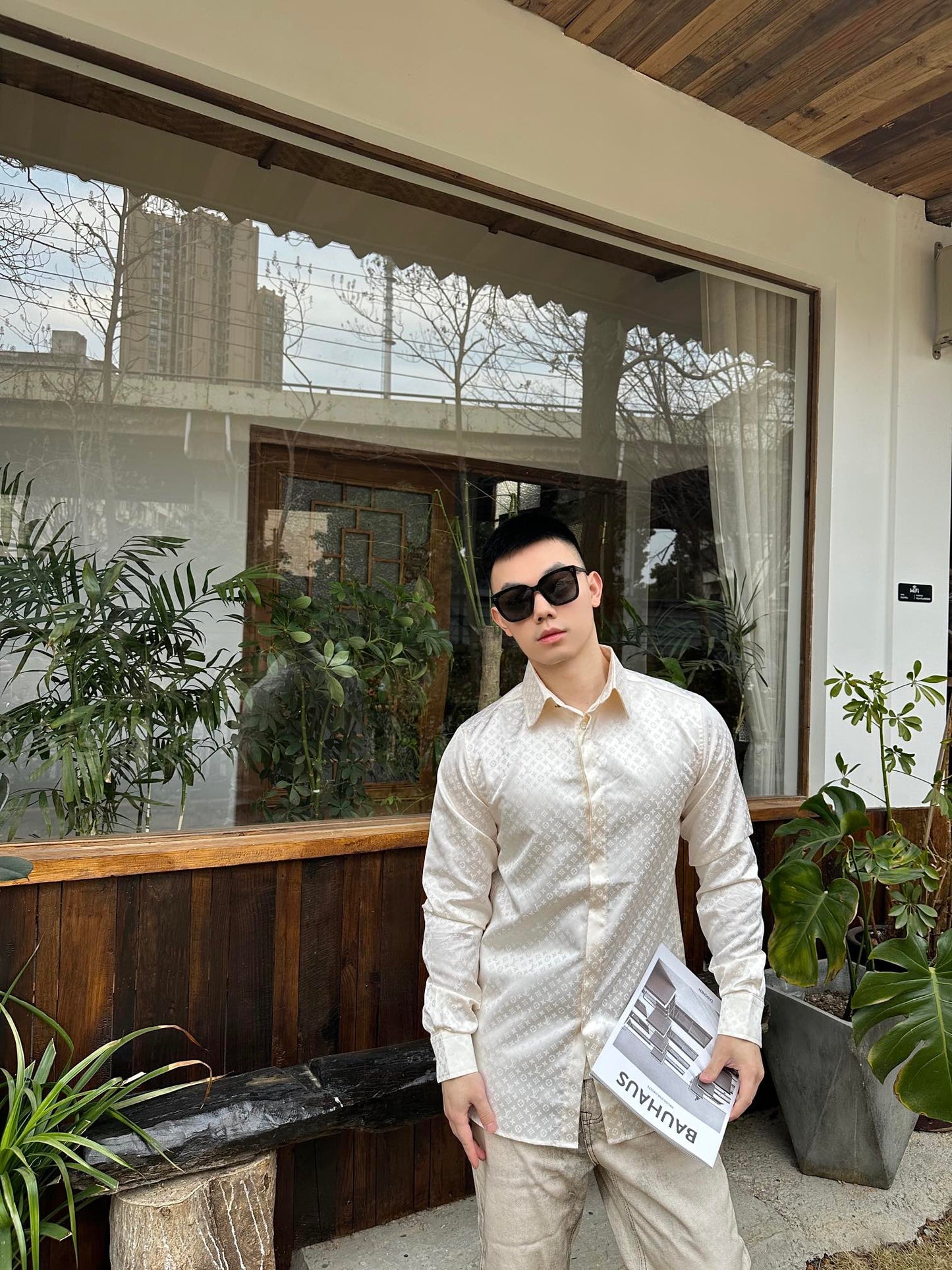 1V  New Dark Pattern Full Print Shirt
