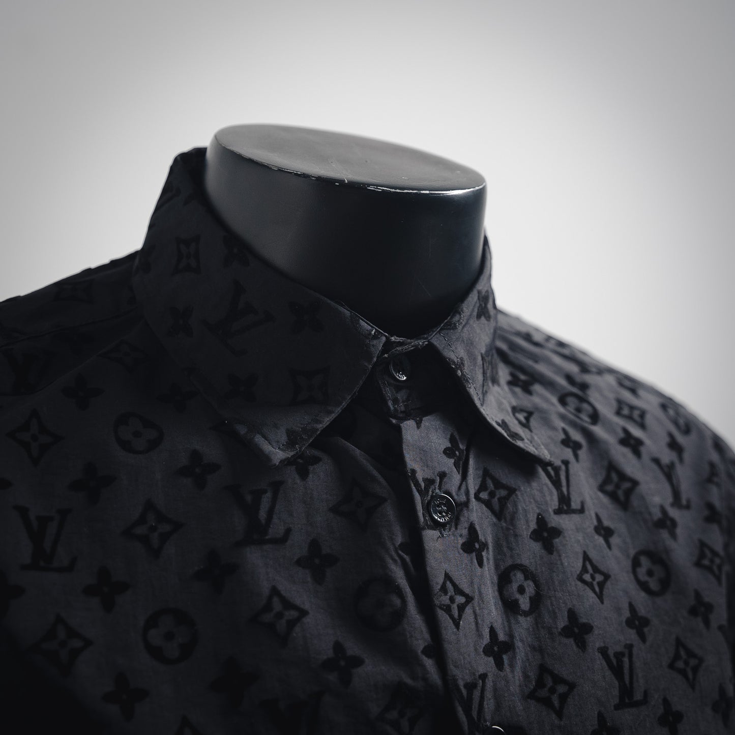 1V Flocked LOGO long-sleeved shirt