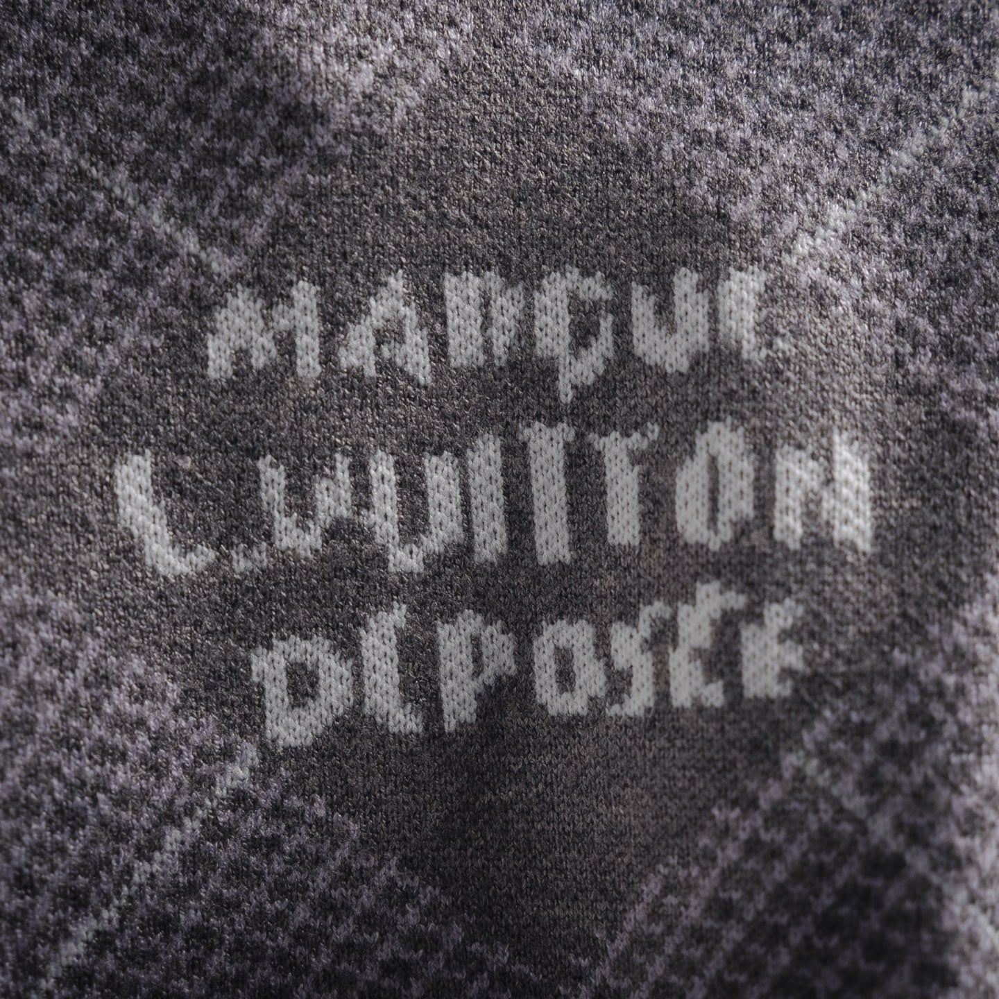 1V 2024FW Diamond Check Cashmere Sweater