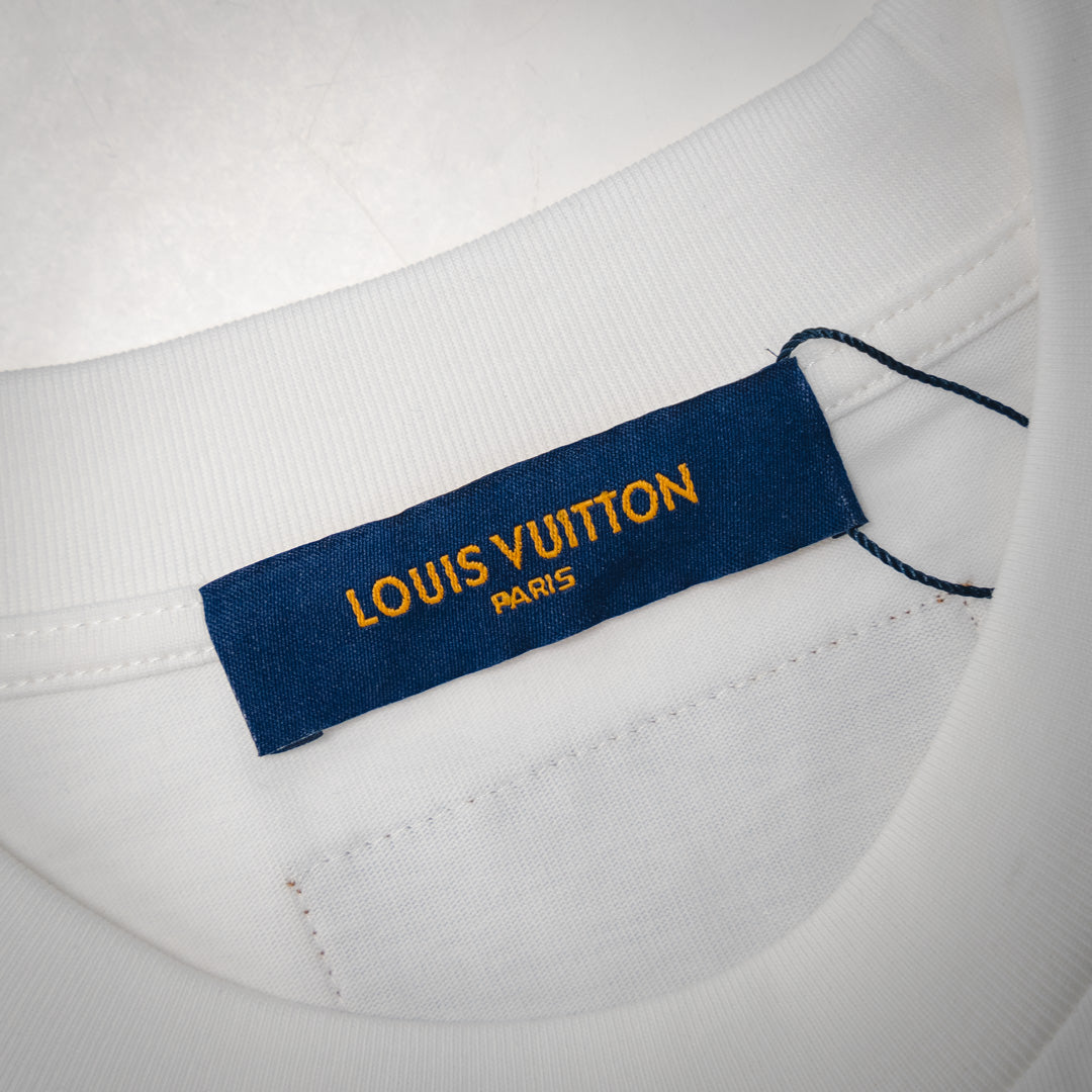 1V  Classic Chain Embroidered T-shirt