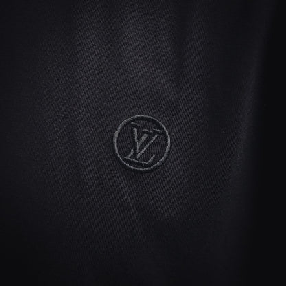 1V  Embroidered Logo T-shirt