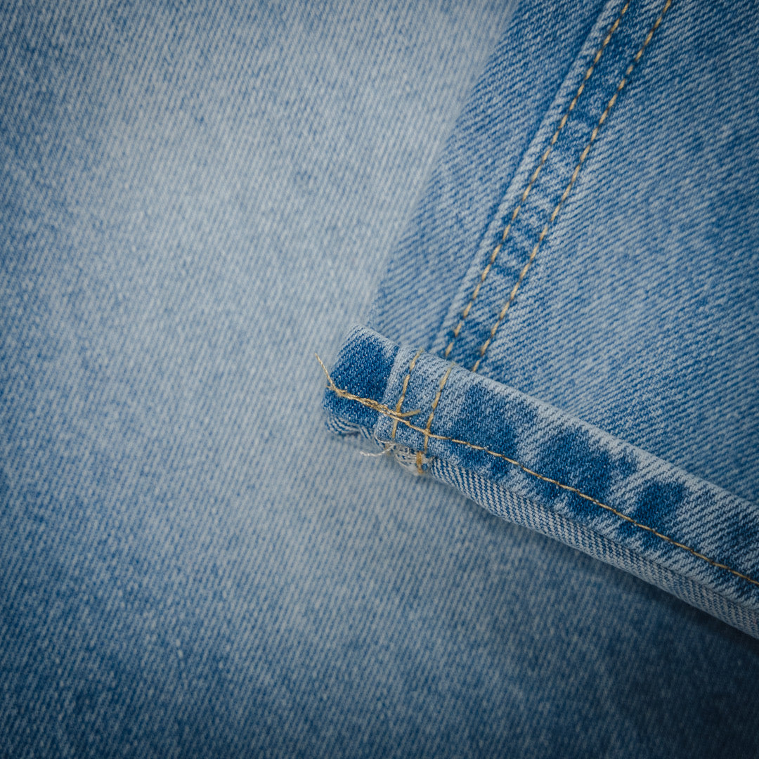 1V 2025 jeans