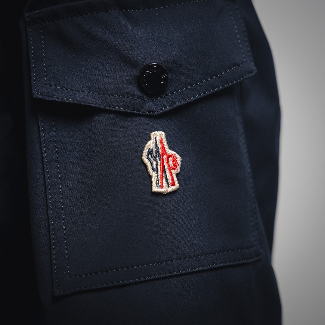 Mo  2025SS Small logo pocket hooded jacket