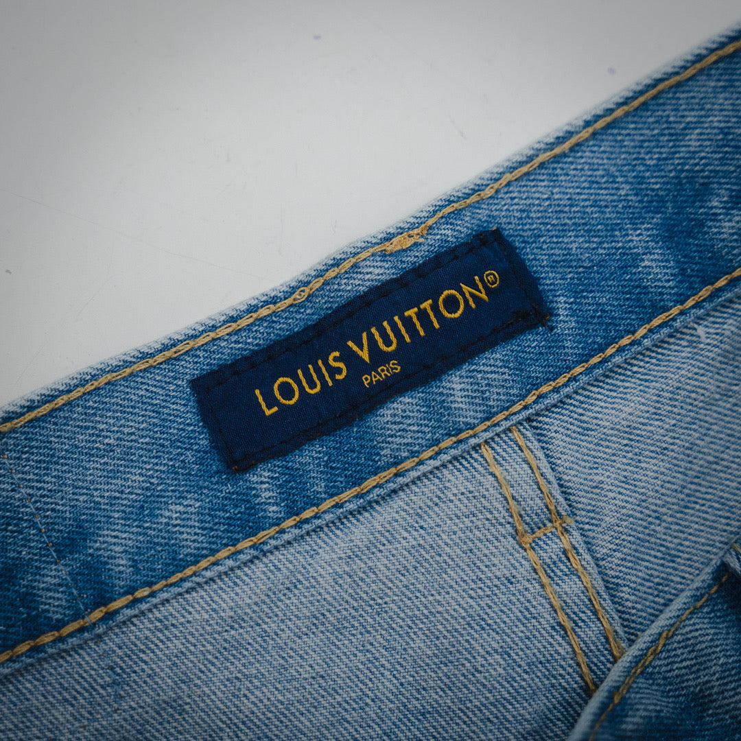 1V 2025 jeans