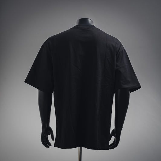 B  Neckline letter T-shirt