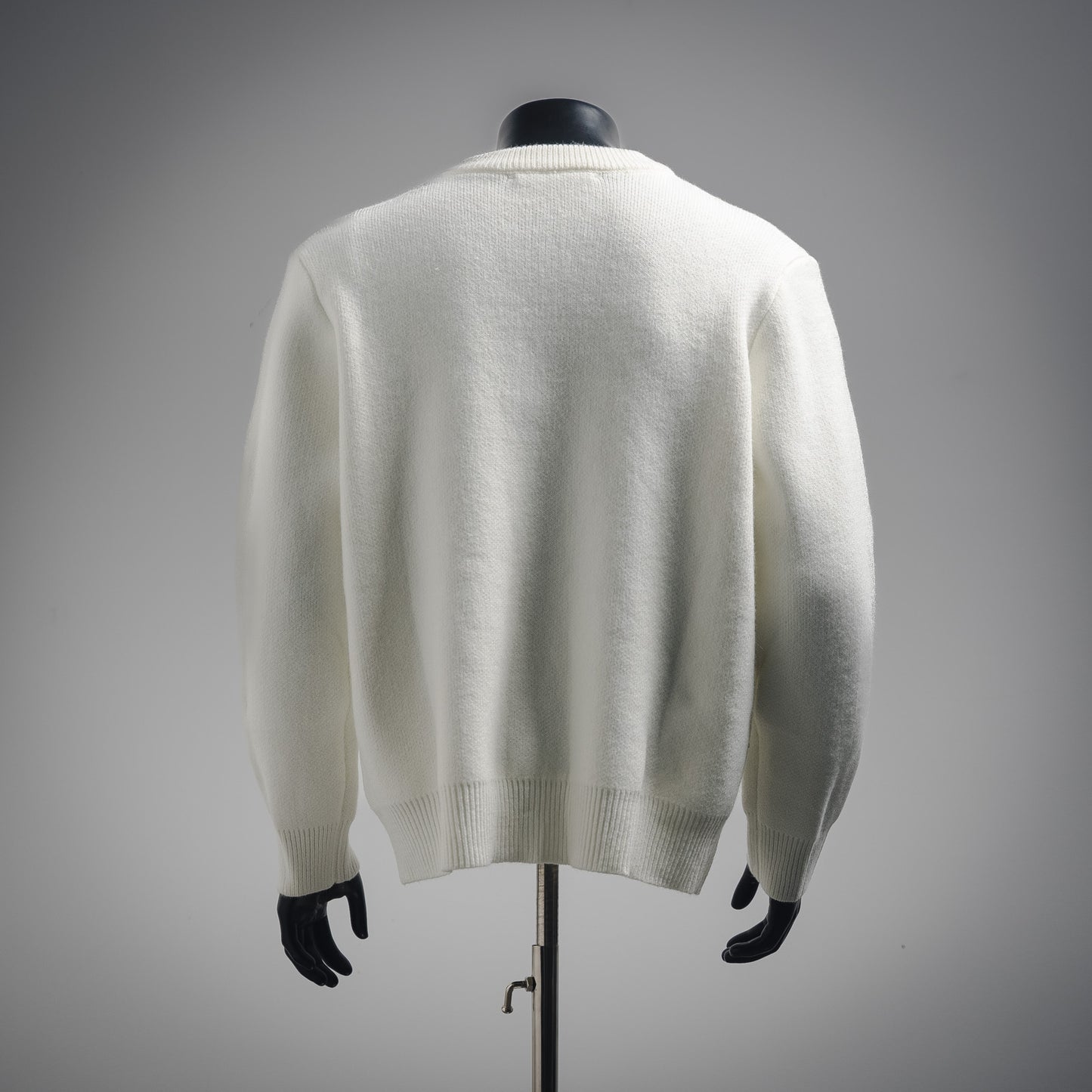 L 24FW Dunkler Muster-Logo Pullover Pullover 