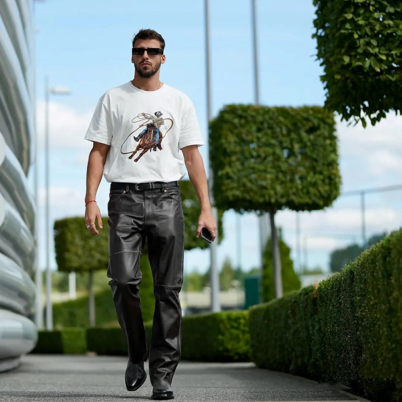 1V 2025ss Graphic Embroidered Cotton T-Shirt