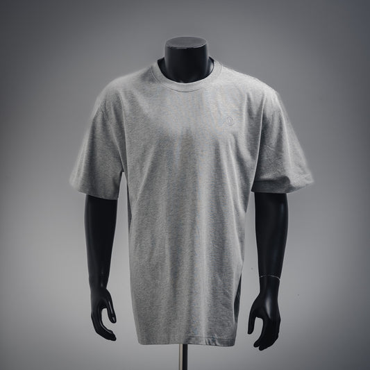 1V  Embroidered Logo T-shirt