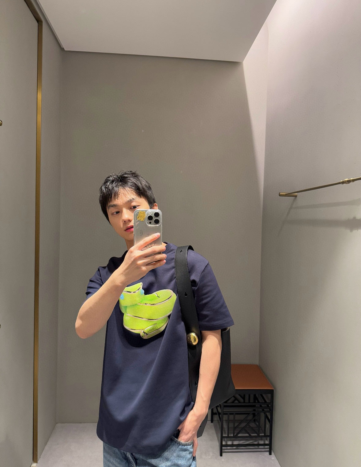 Le 2025ss fluoreszierendes T-Shirt mit Schlangenmuster 