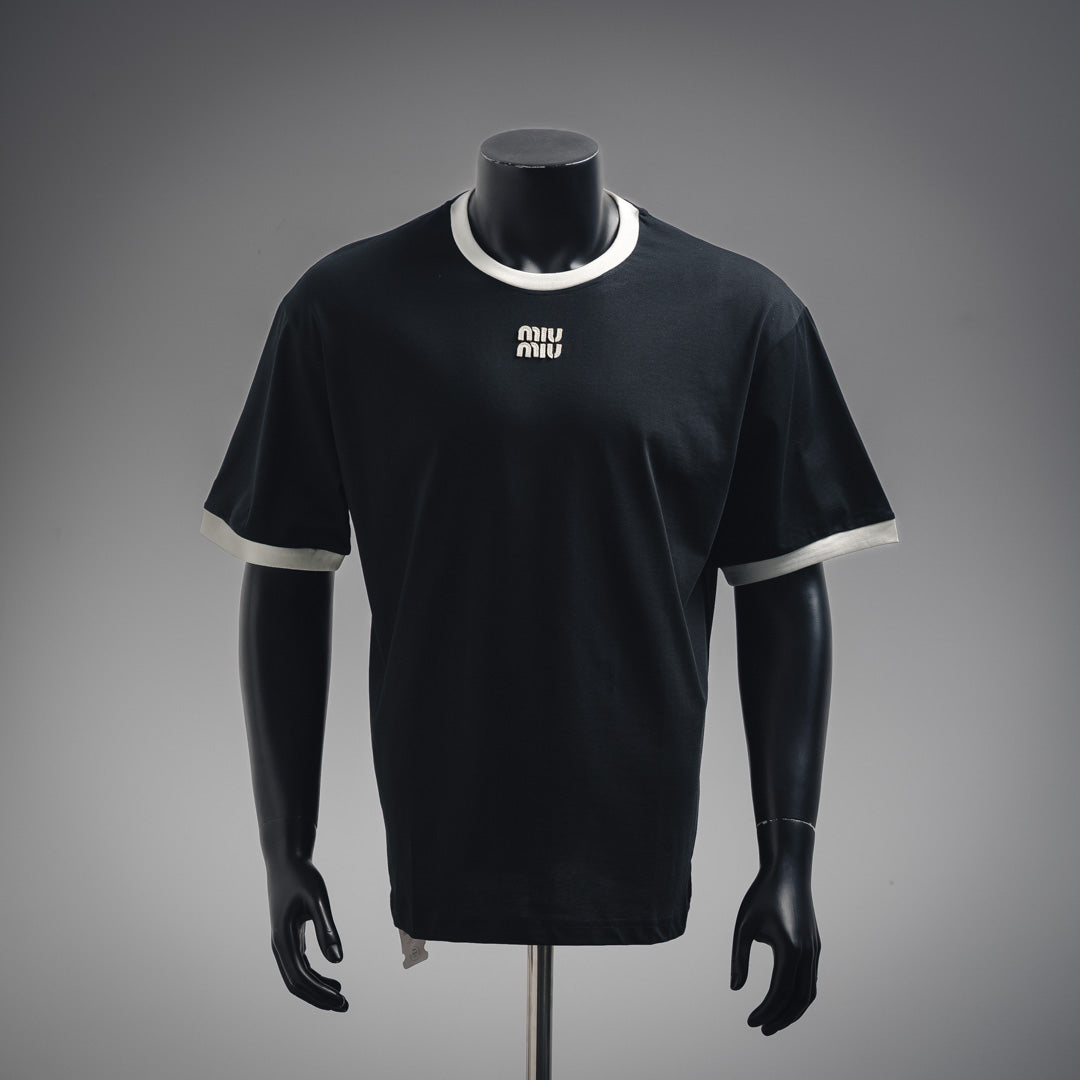 M Embroidered logo T-shirt