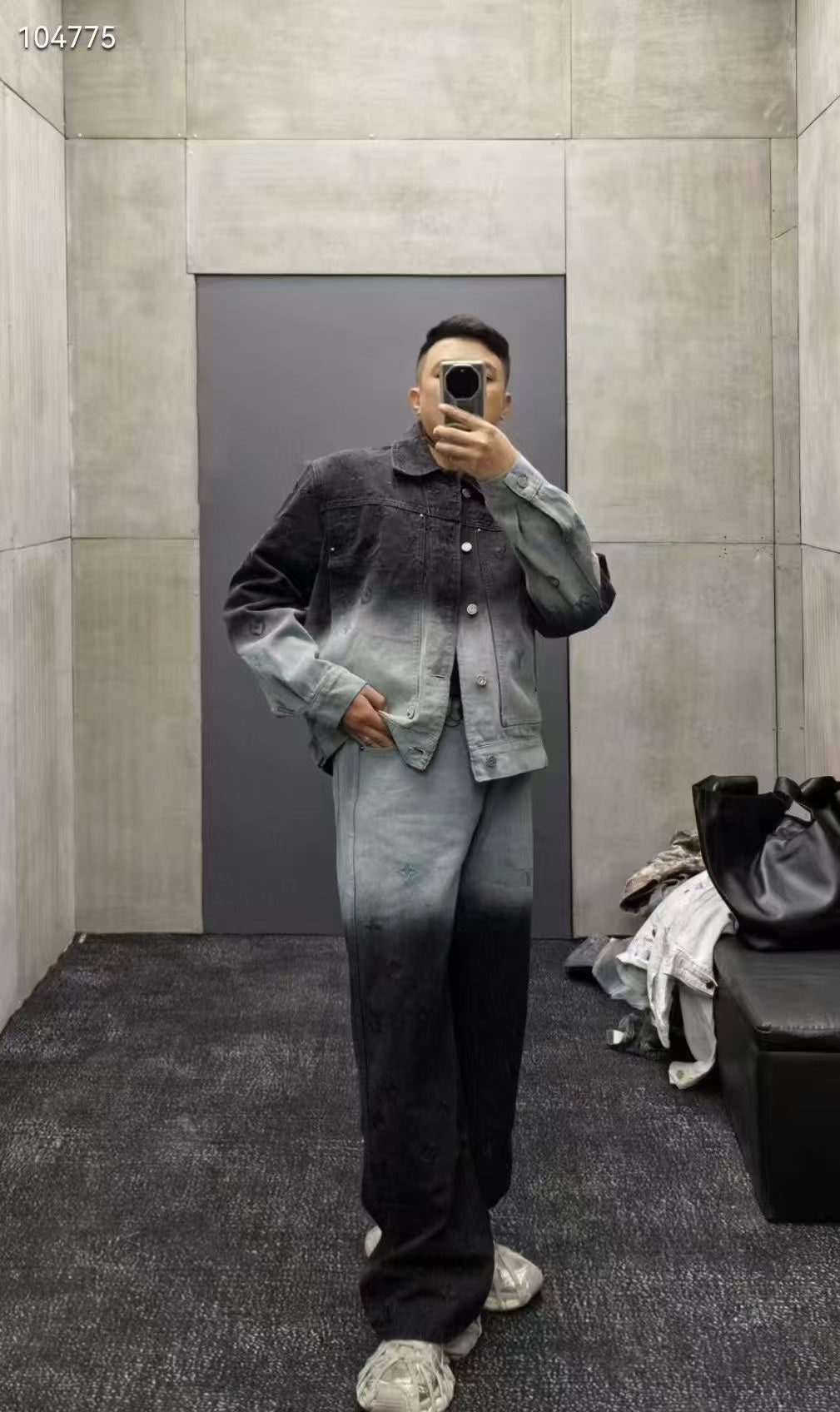 1V 24Fw Embroidered Gradient Jeans Set