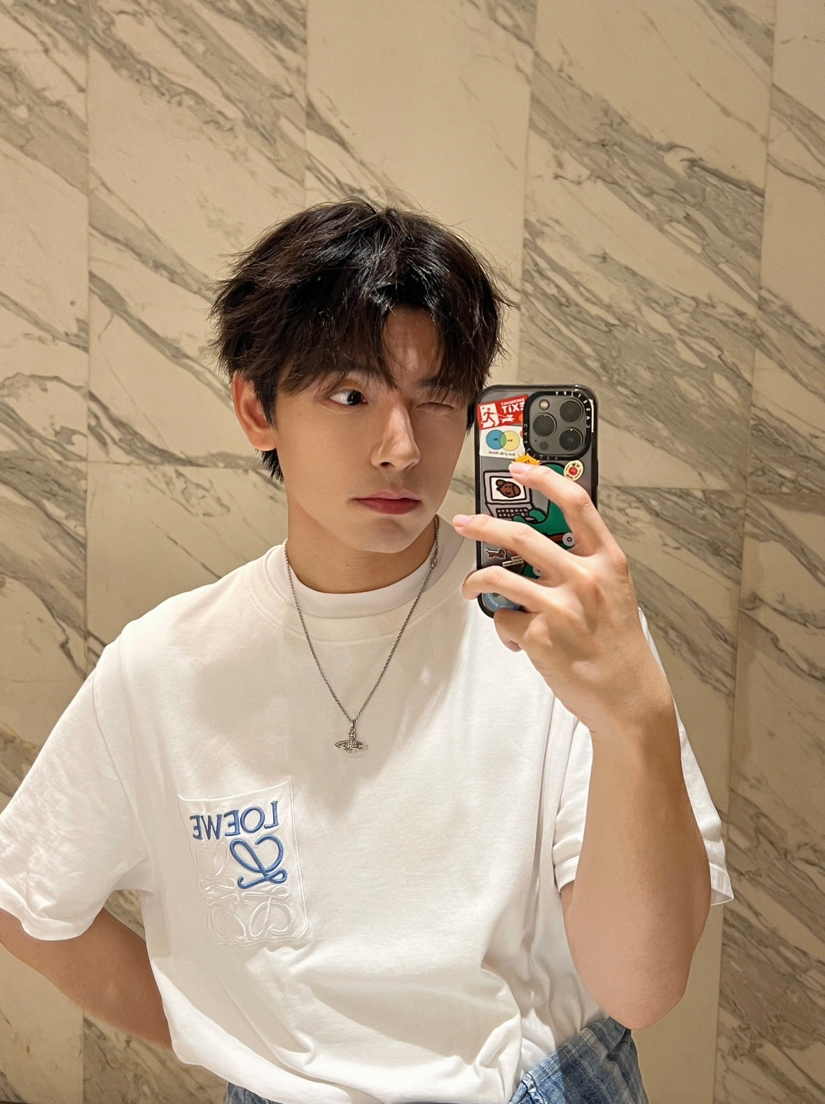 T-Shirt mit gesticktem Pocket-Logo 