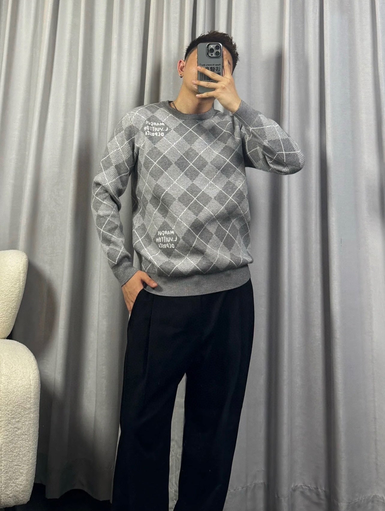 1V 2024FW Diamond Check Cashmere Sweater