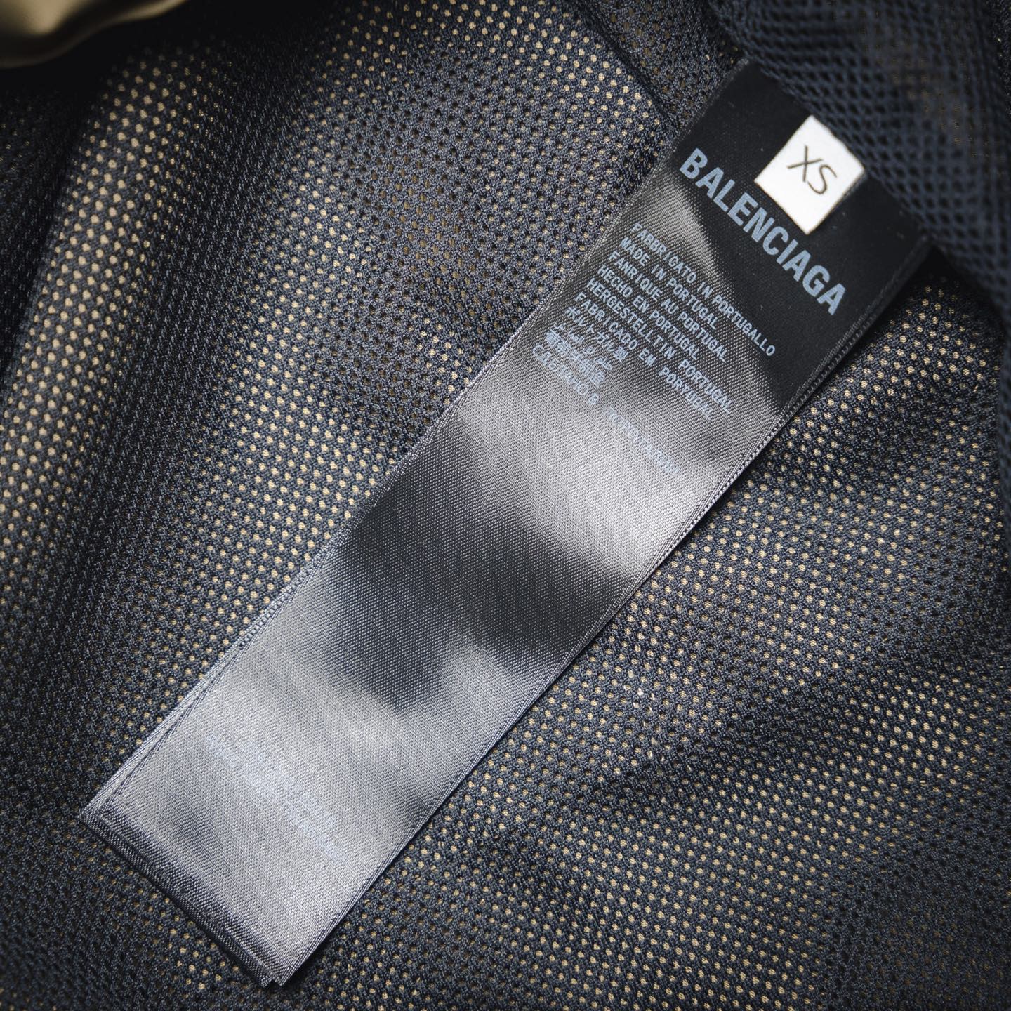 
B Bestickter Stehkragen-Halb-Reißverschluss-Plaid-Jacke