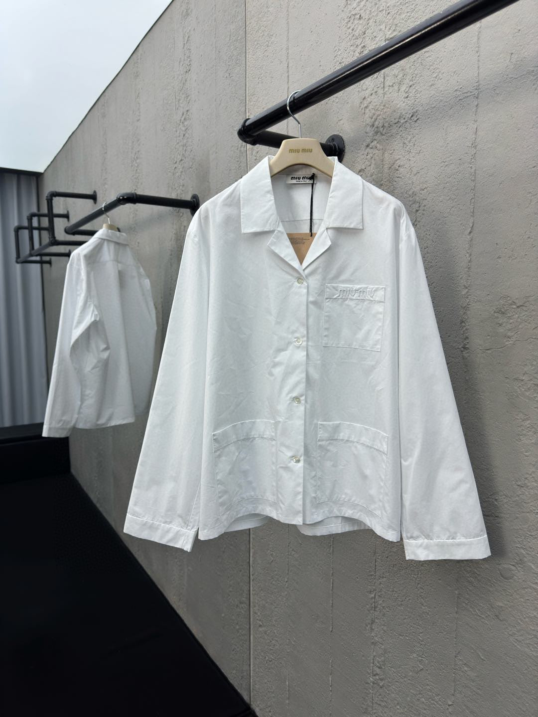M  embroidered shirt