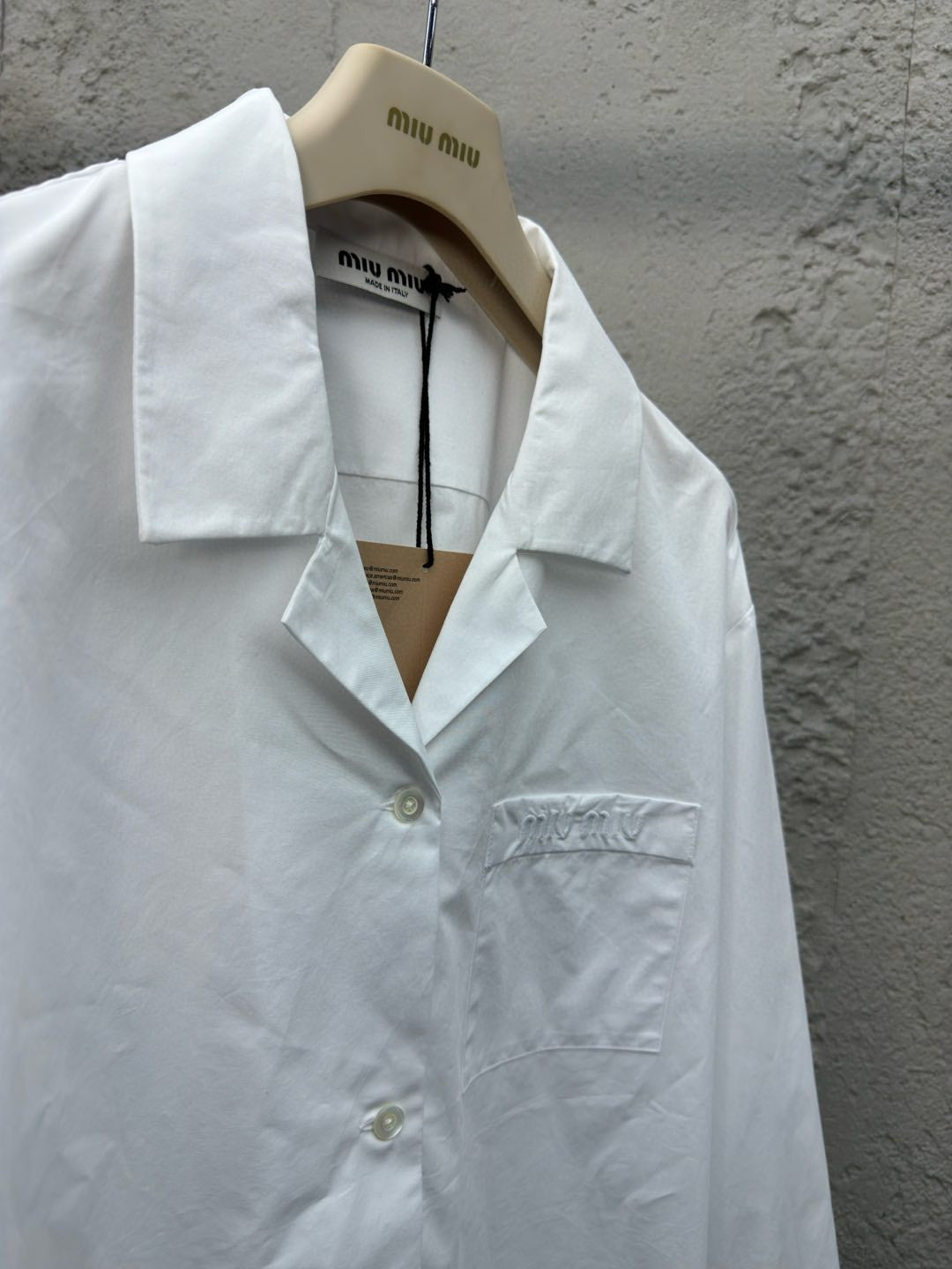 M  embroidered shirt