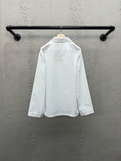 M  embroidered shirt