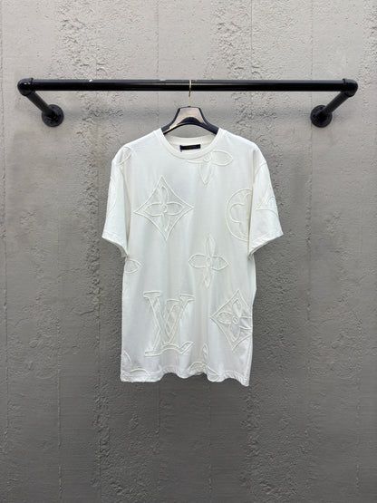 L  Chain Embroidery T-Shirt